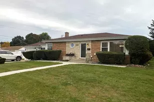 7737 Park Ave, Skokie, IL 60077 - Photo 1