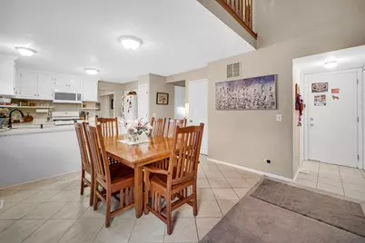 204 Wildwood Drive, North Aurora, IL 60542 - Photo 11