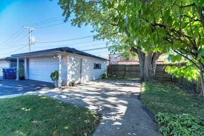 9323 S 80th Court, Hickory Hills, IL 60457 - Photo 53