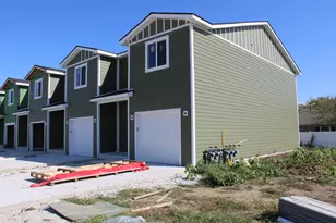 105 E Division St, Manteno, IL 60950 - Photo 9