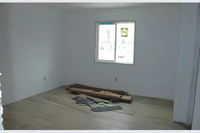 105 E Division Street #105, Manteno, IL 60950 - Photo 3