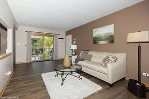 616 E 5th Ave, Naperville, IL 60563 - Photo 3