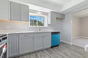 11134 NW Rd, Palos Hills, IL 60465 - Photo 7