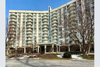 20 N Tower Road #8E, Oak Brook, IL 60523 - Photo 1