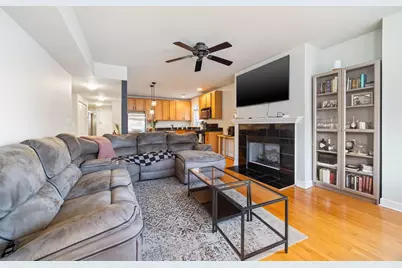 3013 W Gunnison Street #2W, Chicago, IL 60625 - Photo 3