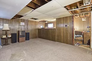 1525 N Springfield Ave, Chicago, IL 60651 - Photo 11