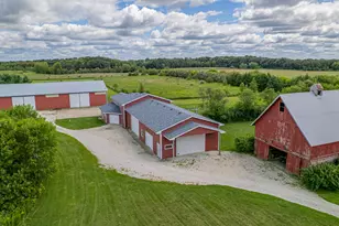 1340 E 2700 North Rd, Ashkum, IL 60911 - Photo 5