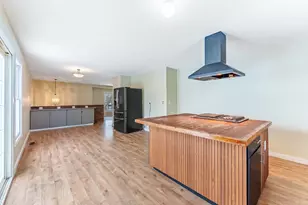 1359 Madison Ct, Saint Charles, IL 60174 - Photo 5