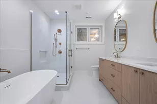 2435 N Clybourn Ave, Chicago, IL 60614 - Photo 17