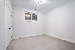 2435 N Clybourn Ave, Chicago, IL 60614 - Photo 19