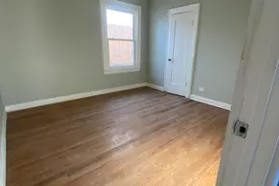 8046 S Manistee Ave, Chicago, IL 60617 - Photo 3