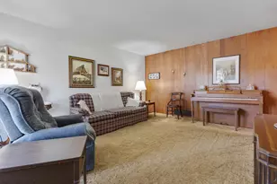 550 Ridge Ave, Elk Grove Village, IL 60007 - Photo 3