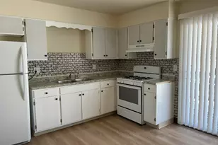 1135 Royal Blvd, Elgin, IL 60123 - Photo 3