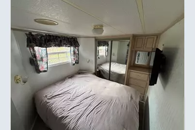 2795 E 28th Lot 322 Road, Seneca, IL 61360 - Photo 17