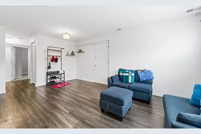 5754 W Lawrence Avenue #1, Chicago, IL 60630 - Photo 9