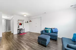 5754 W Lawrence Ave, Chicago, IL 60630 - Photo 9