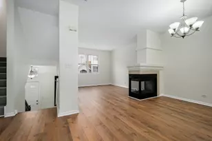 6126 Washington Ct, Morton Grove, IL 60053 - Photo 3