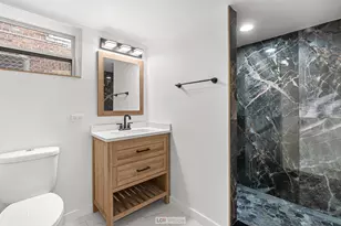 11055 S Ave C, Chicago, IL 60617 - Photo 15