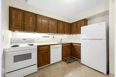 602 E Algonquin Road #207, Arlington Heights, IL 60005 - Photo 11