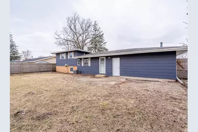 18331 Hickory Street, Lansing, IL 60438 - Photo 11