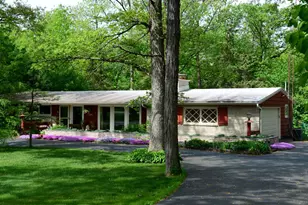 371 S St Marys Rd, Libertyville, IL 60048 - Photo 3