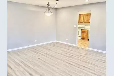 706 E Algonquin Road #204, Arlington Heights, IL 60005 - Photo 3
