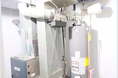 [Address not provided], Bellwood, IL 60104 - Photo 27