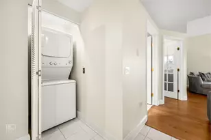 434 Mcdaniels Cir, Clarendon Hills, IL 60514 - Photo 15