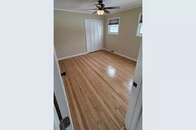 2608 W 97th Street, Evergreen Park, IL 60805 - Photo 17