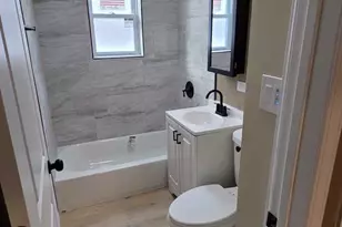 2608 W 97th St, Evergreen Park, IL 60805 - Photo 15