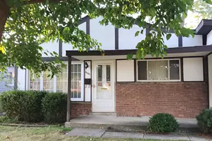 4605 W 84th Pl, Chicago, IL 60652 - Photo 1