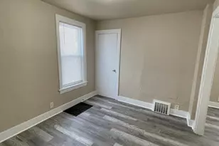 11634 S Princeton Ave, Chicago, IL 60628 - Photo 7