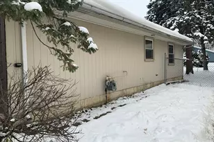 148 W Kennedy Dr, Streamwood, IL 60107 - Photo 3