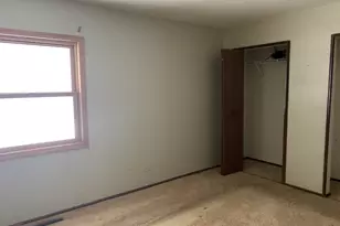 148 W Kennedy Dr, Streamwood, IL 60107 - Photo 17