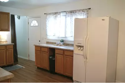 38 Surrey Road, Montgomery, IL 60538 - Photo 7