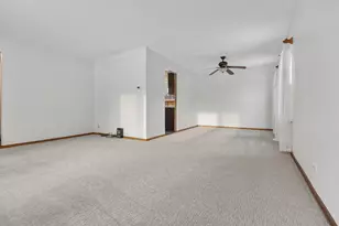 820 Red Coach Ln, Algonquin, IL 60102 - Photo 15