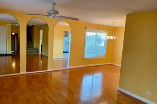 156 Brookside Dr, Glendale Heights, IL 60139 - Photo 3