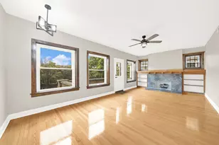 1121 W Columbia Ave, Chicago, IL 60626 - Photo 7