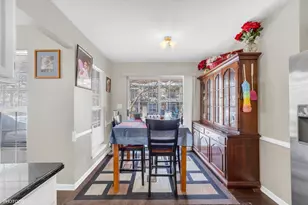 864 Lansing Ct, Vernon Hills, IL 60061 - Photo 9