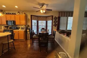 20508 McGilvray Dr, Crest Hill, IL 60403 - Photo 7