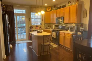 20508 McGilvray Dr, Crest Hill, IL 60403 - Photo 5