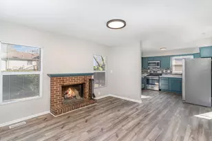 355 Crestwood Ct, Algonquin, IL 60102 - Photo 11