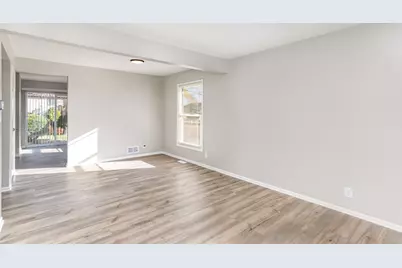 355 Crestwood Court, Algonquin, IL 60102 - Photo 7