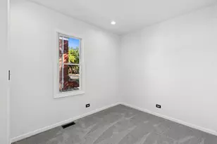 9610 S Wallace St, Chicago, IL 60628 - Photo 9