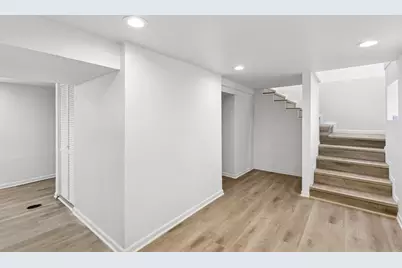 9610 S Wallace Street, Chicago, IL 60628 - Photo 15