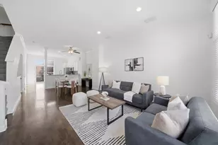 845 N May St, Chicago, IL 60642 - Photo 5