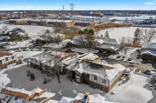 9748 Mill Dr E, Palos Park, IL 60464 - Photo 3