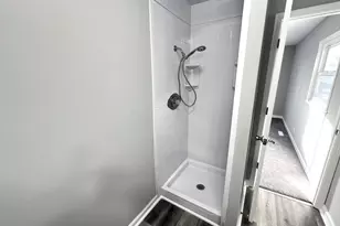 1606 N Poplar Ave N, Round Lake Beach, IL 60073 - Photo 17