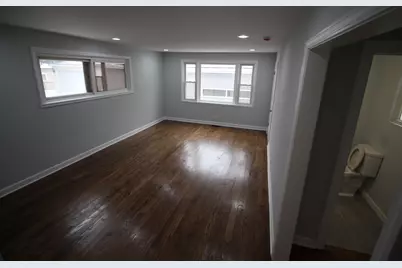 10030 S Luella Avenue, Chicago, IL 60617 - Photo 11