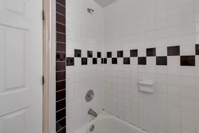 1423 W Cortez Street #2, Chicago, IL 60642 - Photo 23